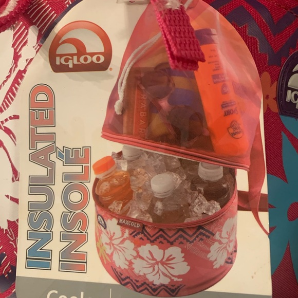 Igloo Max Cold Insulated Cooling Tote - Picture 10 of 14